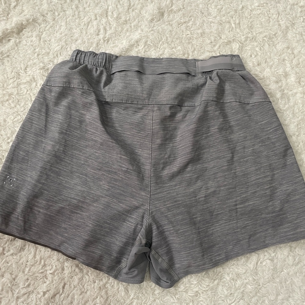 Lululemon men’s Gray men’s Shorts - Picture 8 of 11